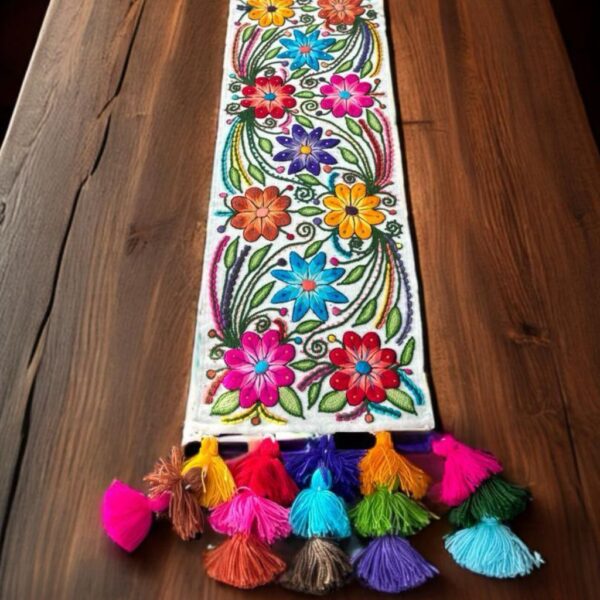 Table Runner Alpaca